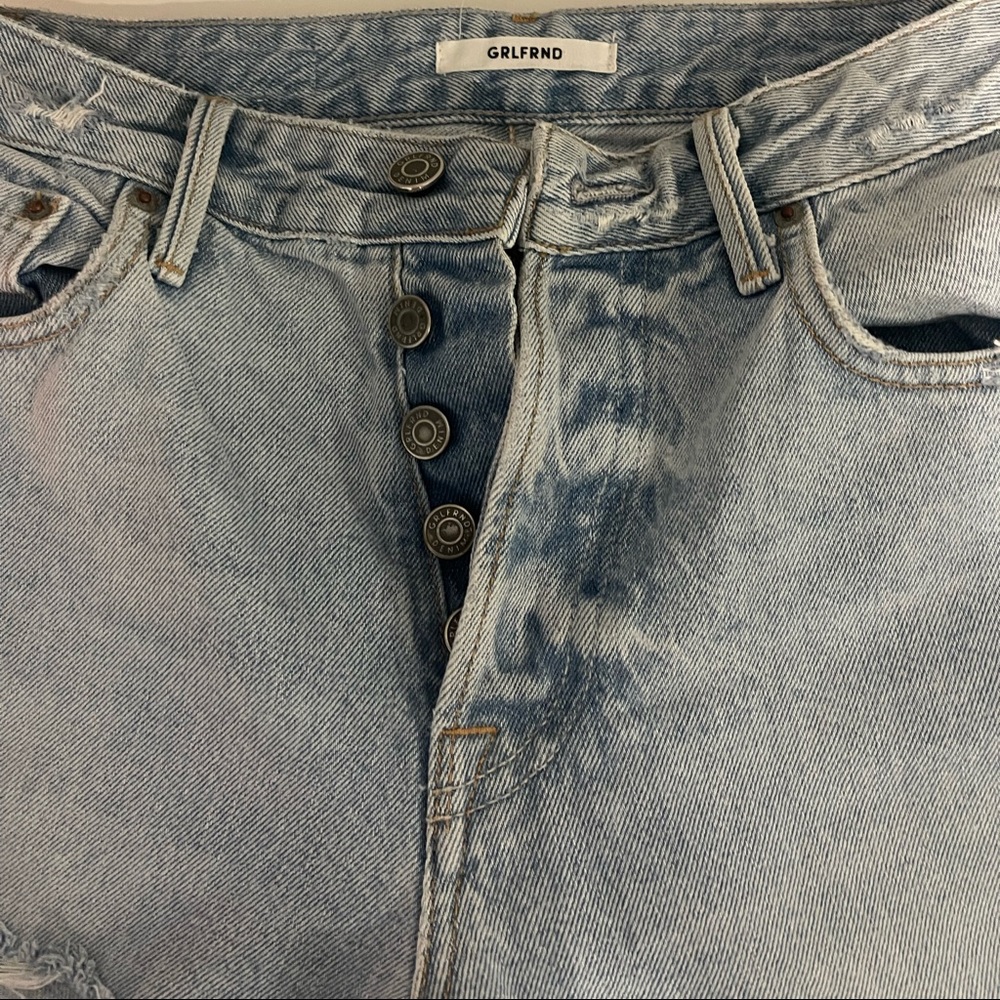 Karolina Grlfrnd ripped jeans